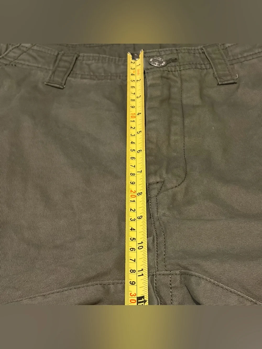 True Religion Men's Cargo Relaxed Fit Green Shorts Size 34 Fits 32x12 **READ